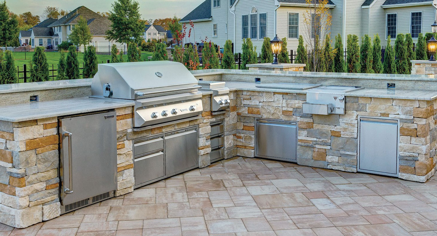 4 Hardscaping Features Every Backyard Needs – Atlantic Landscapes